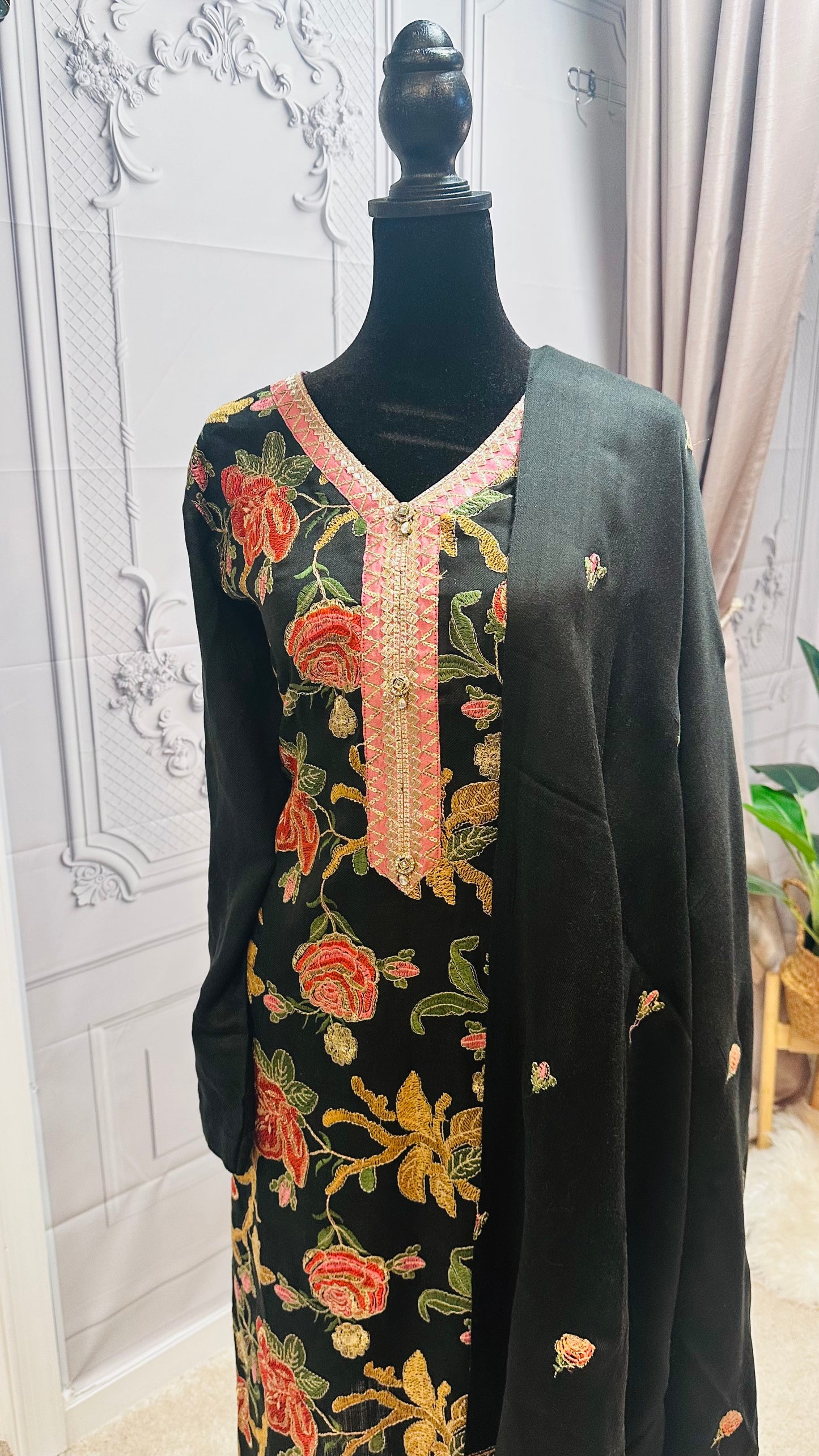 Kashmiri Pashmina Embroidered Khadi Salwar Kameez