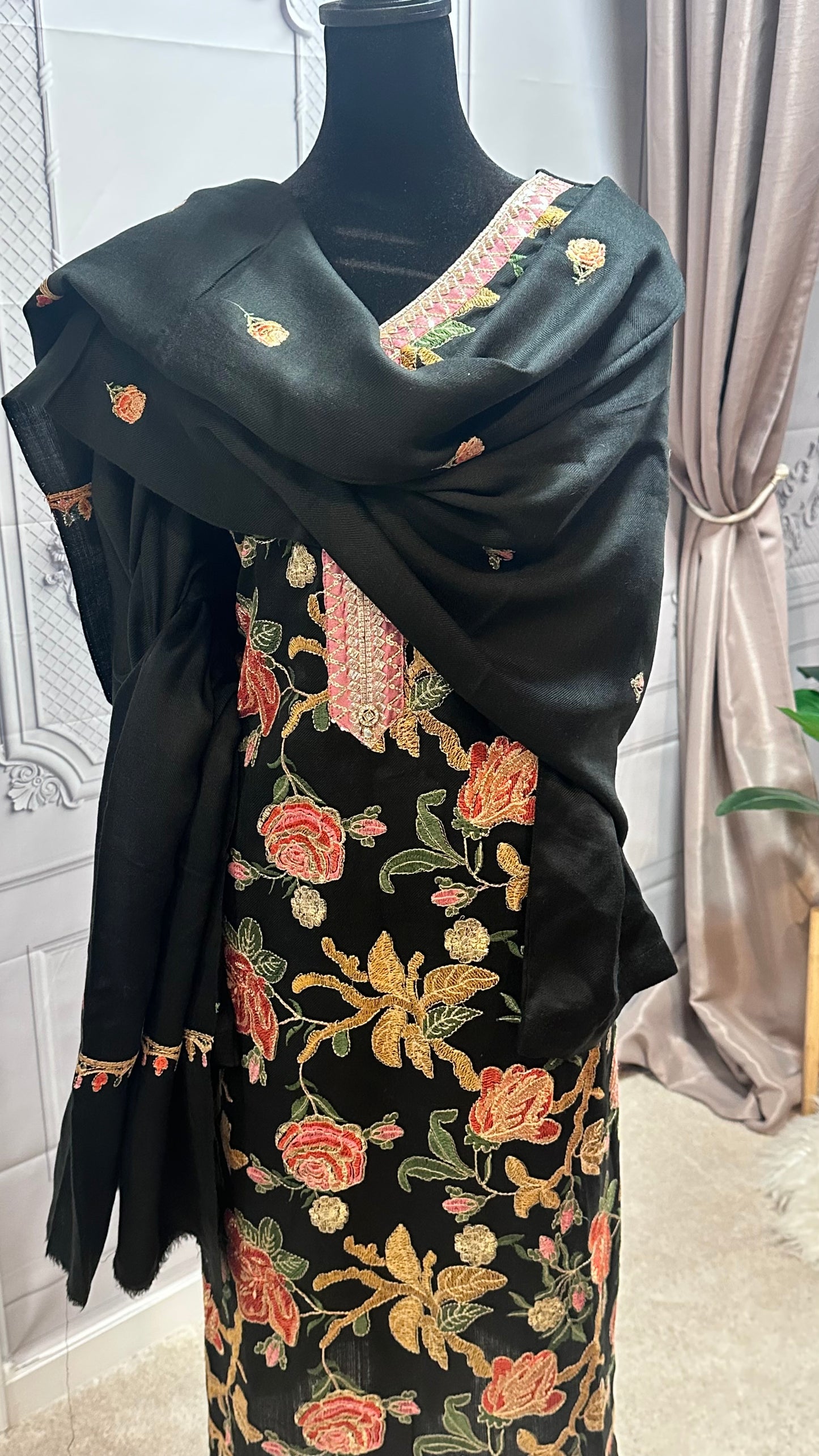 Kashmiri Pashmina Embroidered Khadi Salwar Kameez